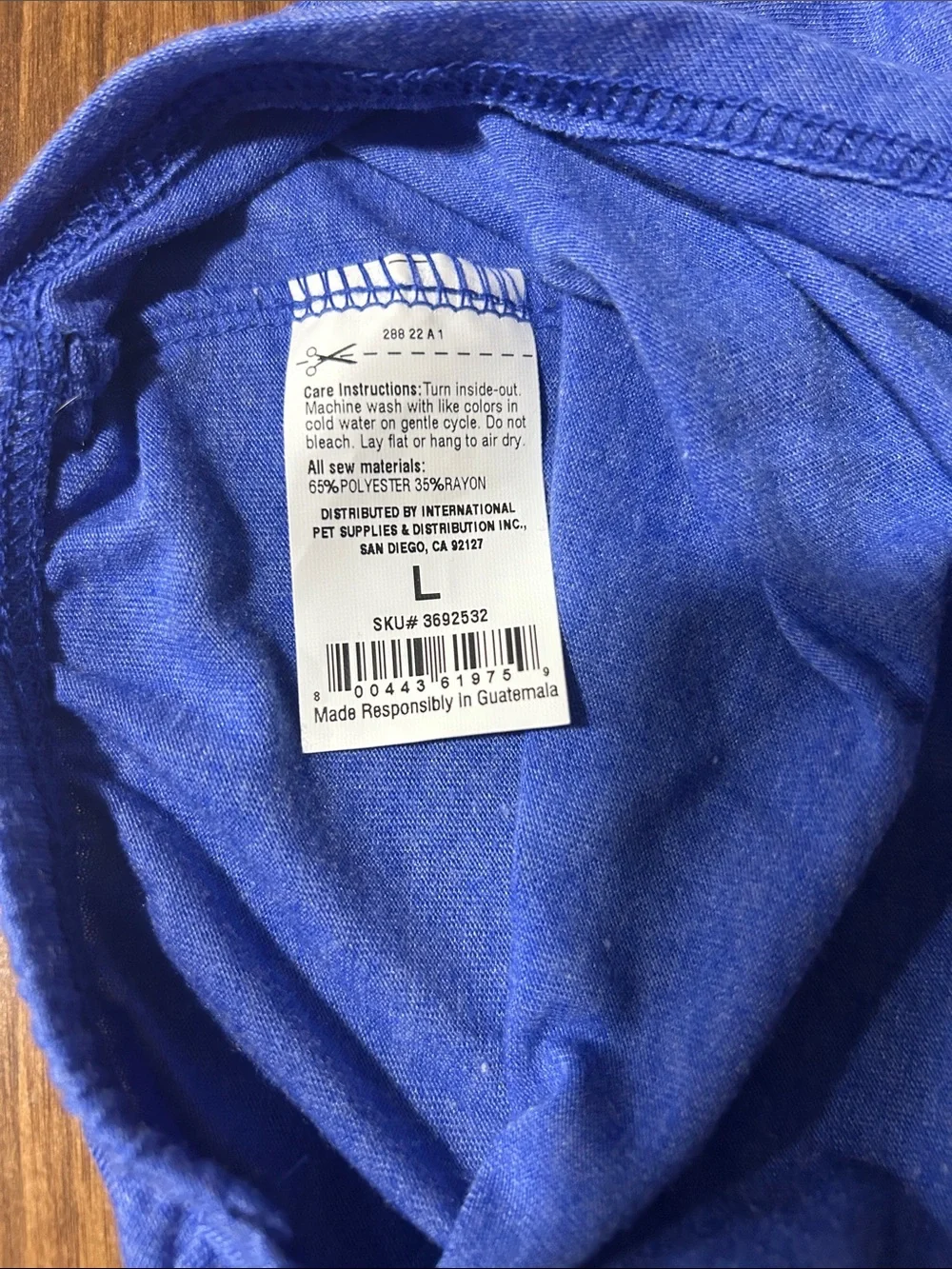 Youly “It Was The Cat” pet T-Shirt. New with tags size large.